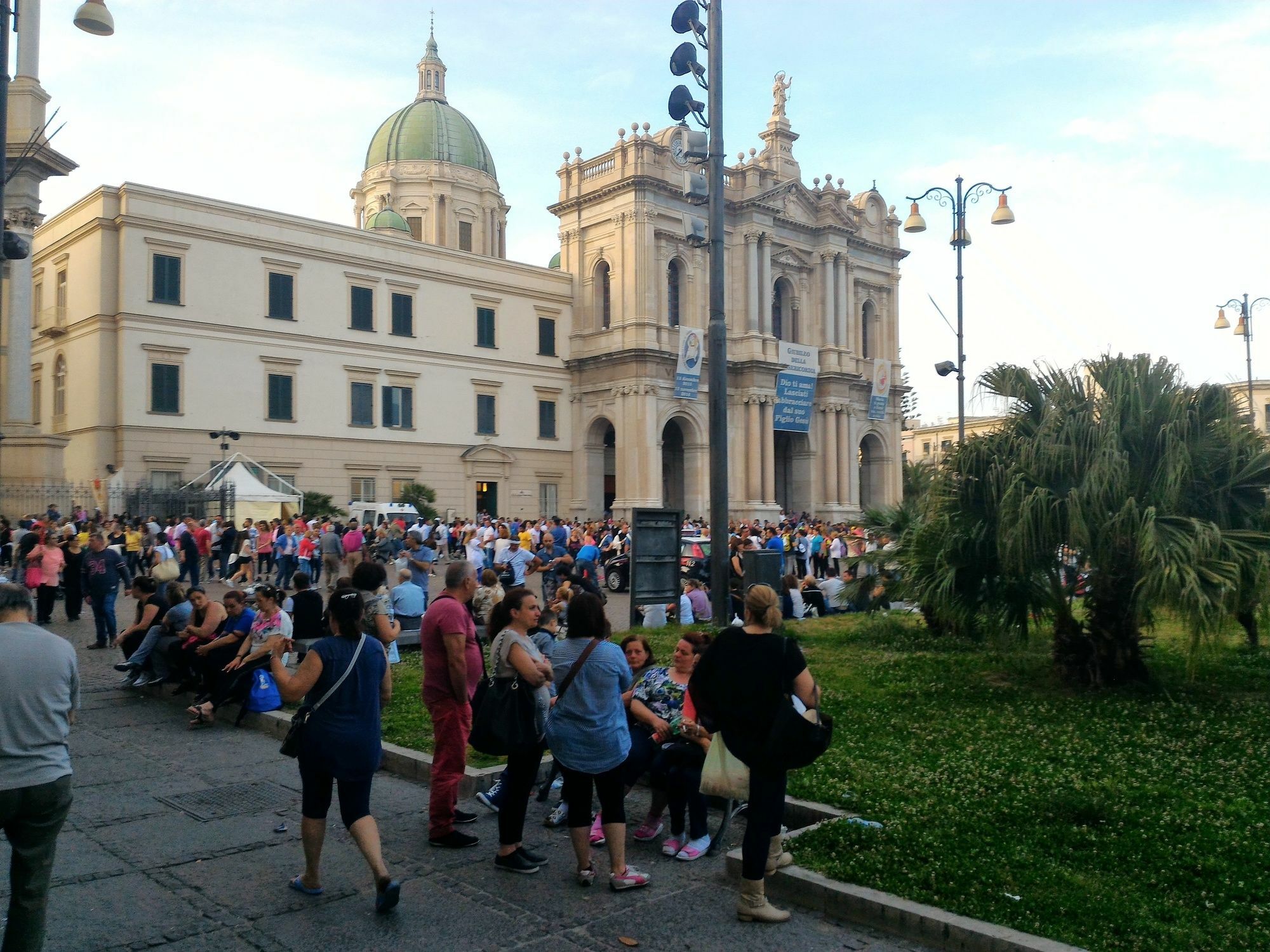 Hotel Il Santuario - Pompeja Zewnętrze zdjęcie