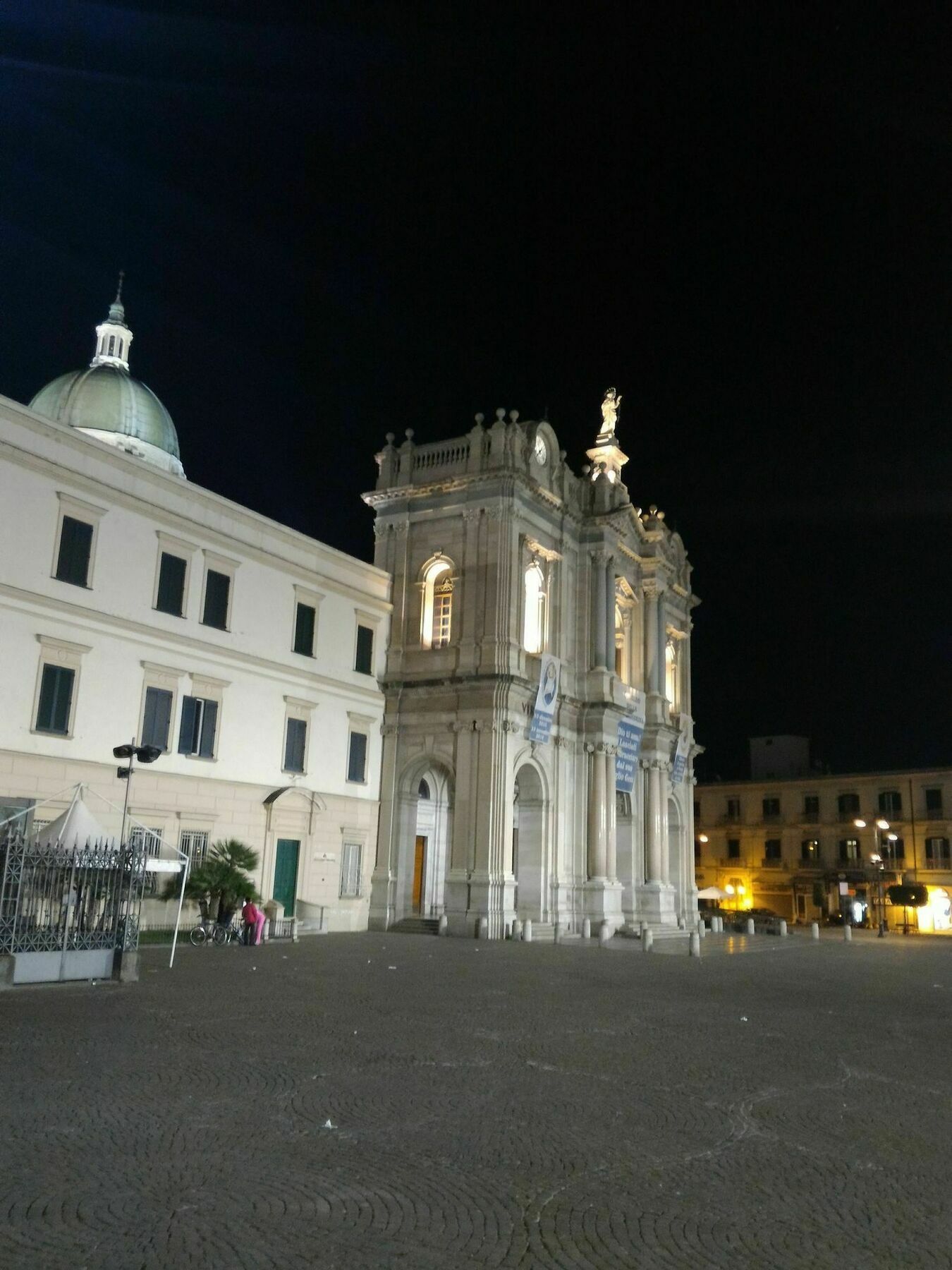 Hotel Il Santuario - Pompeja Zewnętrze zdjęcie